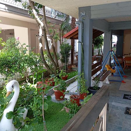 Apartments Haris Olympiaki Akti Bagian luar foto