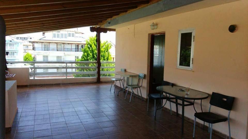 Apartments Haris Olympiaki Akti Bagian luar foto